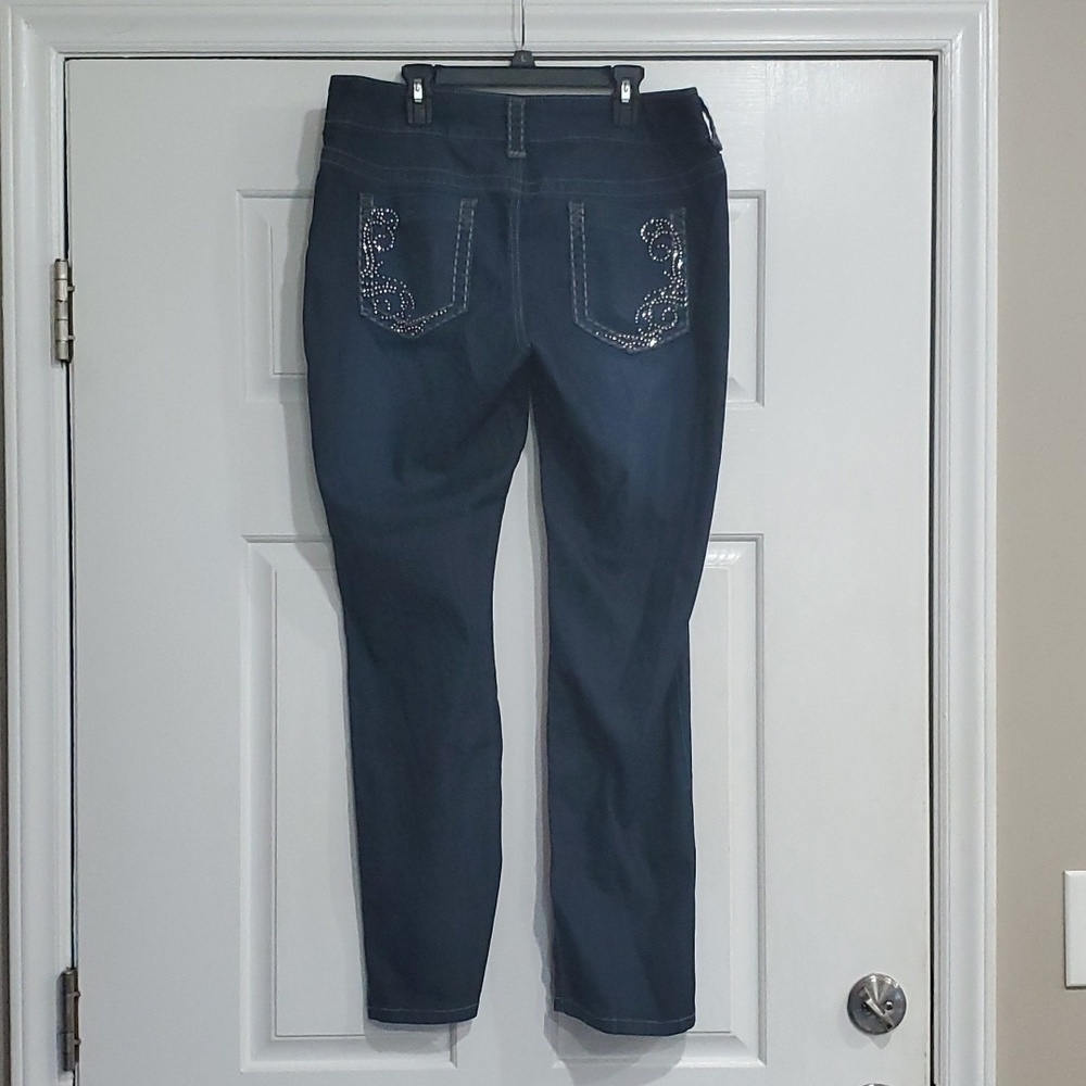 NWOT MAURICES JEANS 👖 SIZE XL SHORT